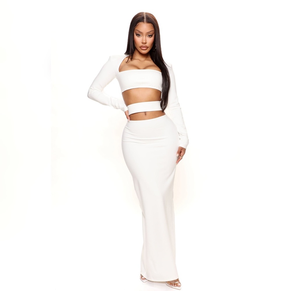 White crop skirt set